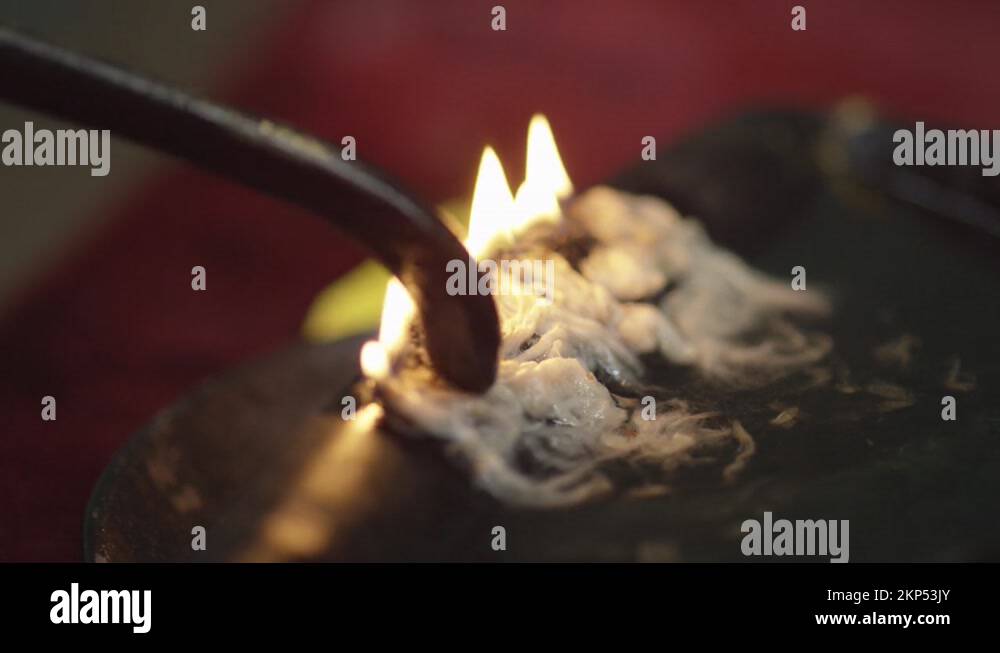 Qulliq Stock Videos & Footage HD and 4K Video Clips Alamy