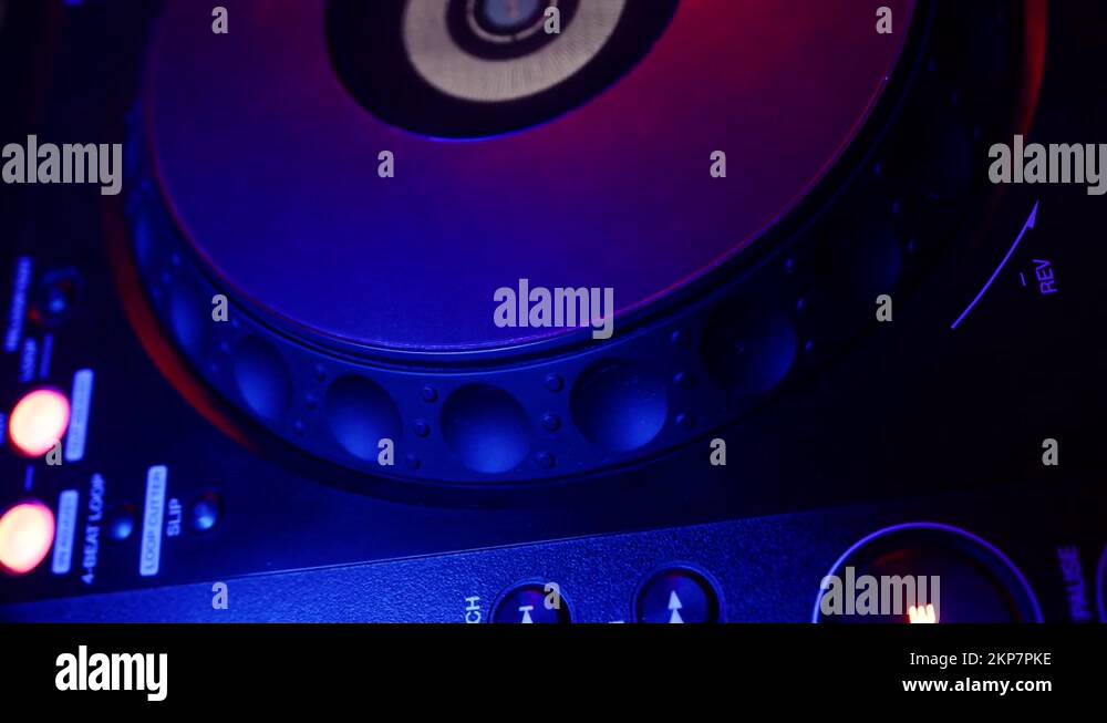 Turntable electronic Stock Videos & Footage HD and 4K Video Clips Alamy