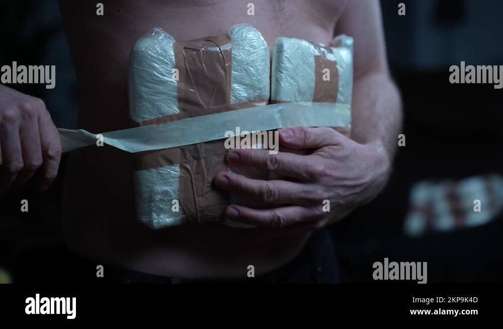 Body packing Stock Videos & Footage HD and 4K Video Clips Alamy