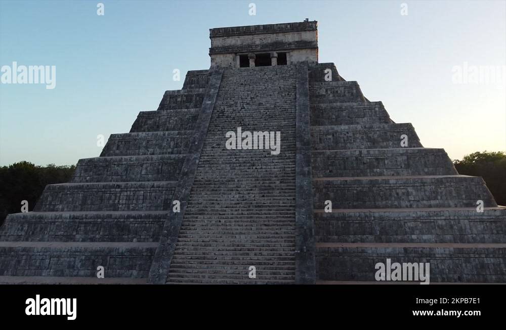 A chichen itza Stock Videos & Footage - HD and 4K Video Clips - Alamy