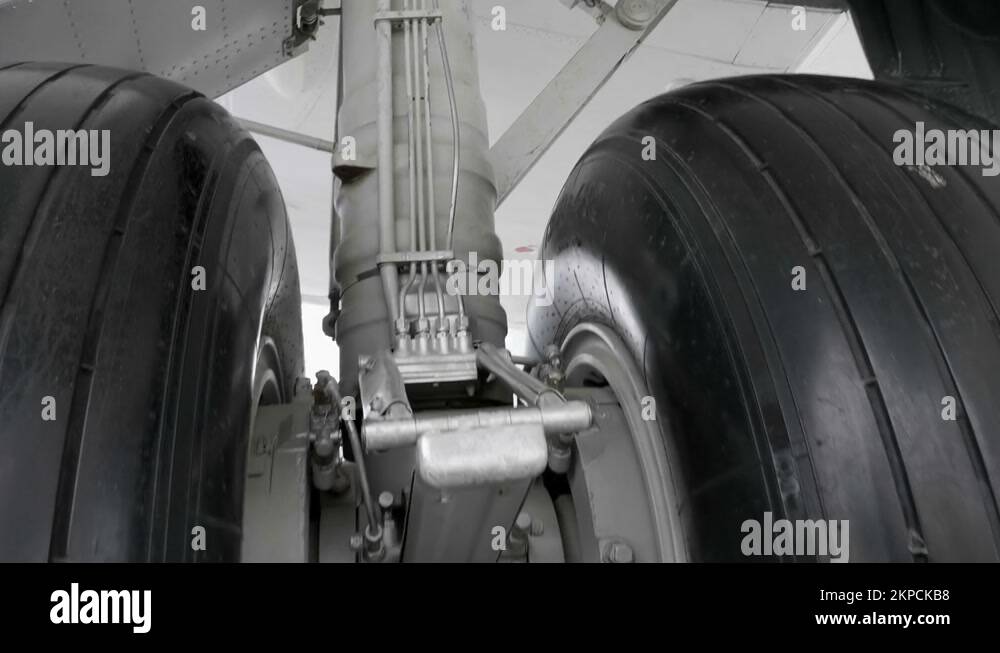 The structure of the landing gear of the aircraft, its location in the