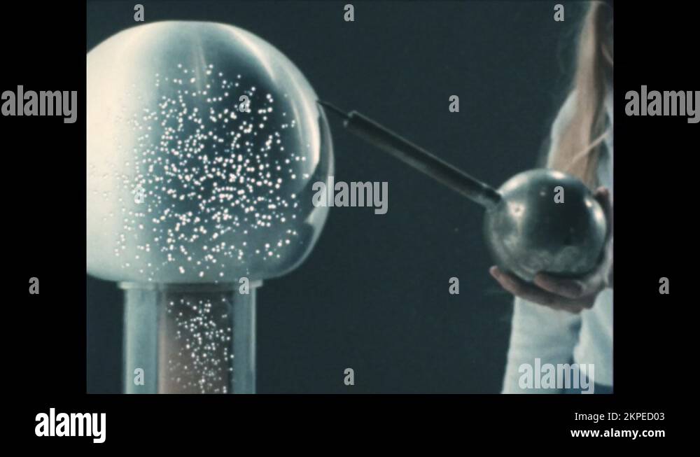 Van de graaff hair Stock Videos & Footage HD and 4K Video Clips Alamy
