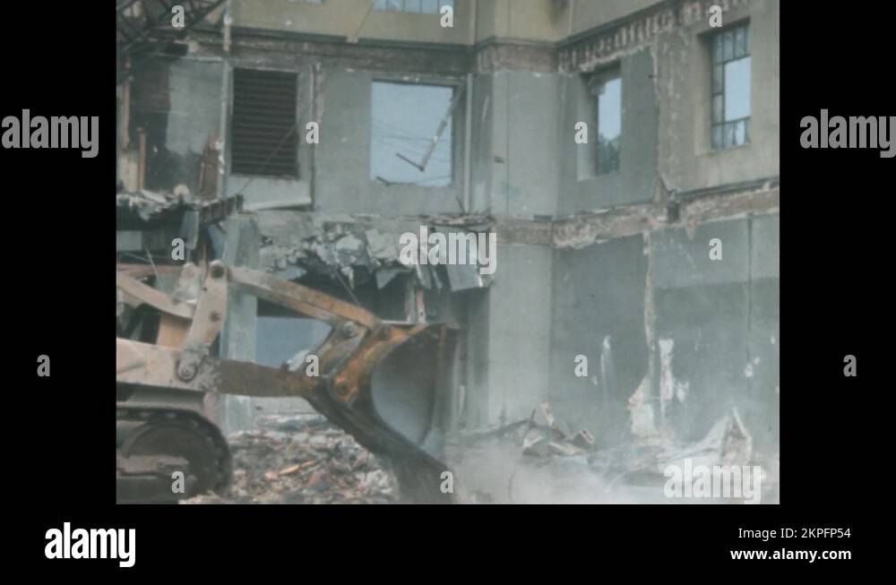 Demolition ball Stock Videos & Footage HD and 4K Video Clips Alamy