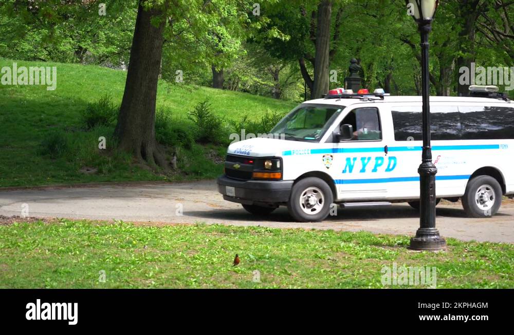 Nypd vehicles Stock Videos & Footage - HD and 4K Video Clips - Alamy