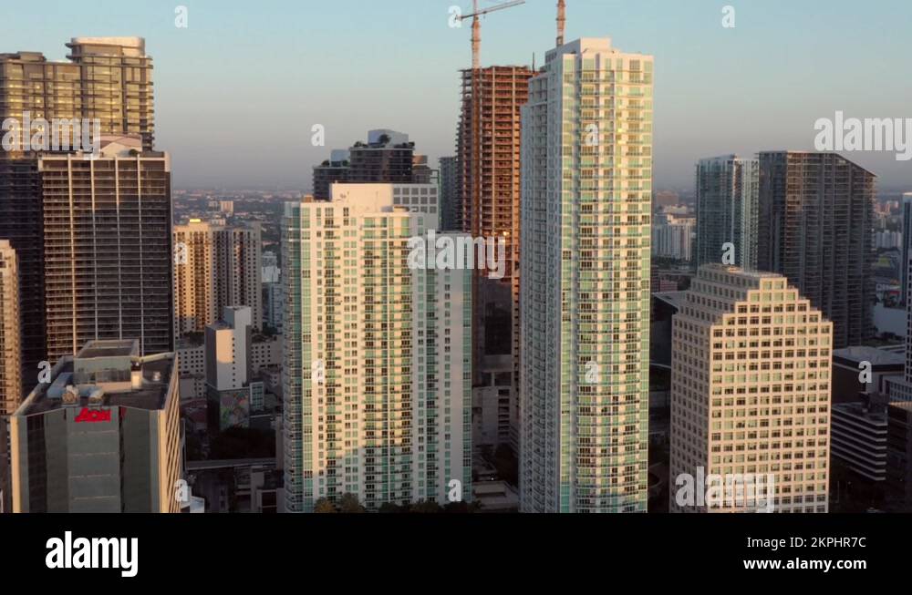 Luxury metropolis Stock Videos & Footage - HD and 4K Video Clips - Alamy - High End Luxury Metropolis City Property