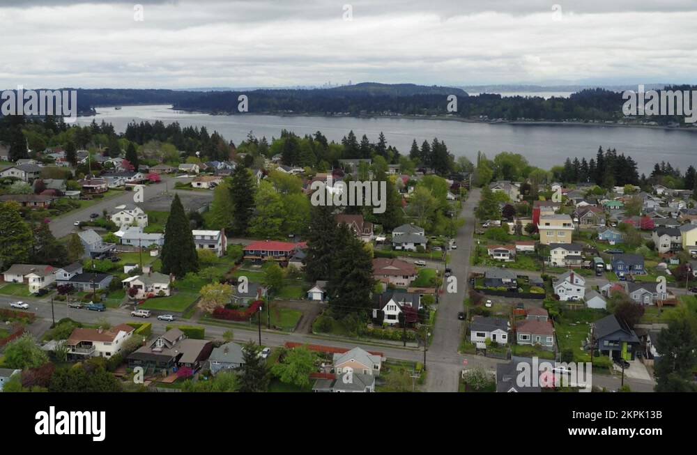 Waterfront Houses By The Sinclair Inlet In Bremerton, Washington. wide
