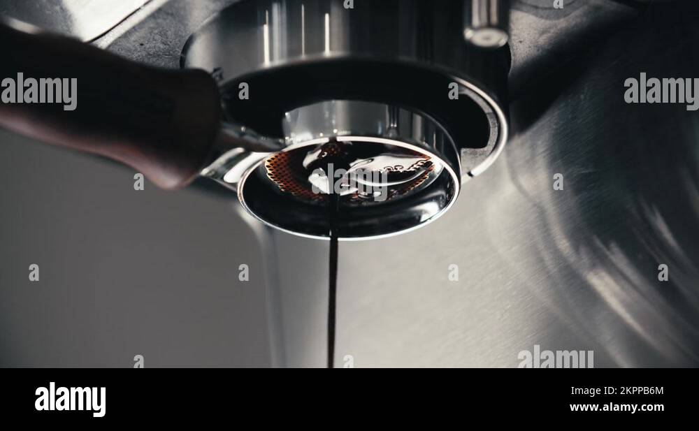 Espresso Machine Preinfusion Pulling Double Shot Extraction from Stock