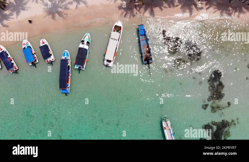 Top view boats tourist Stock Videos & Footage - HD and 4K Video Clips ...
