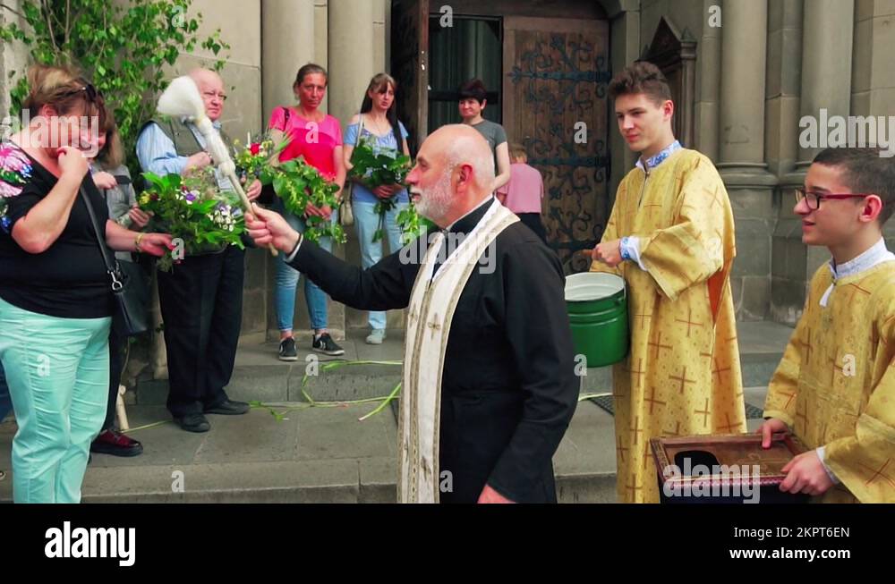 Priest bless Stock Videos & Footage HD and 4K Video Clips Alamy
