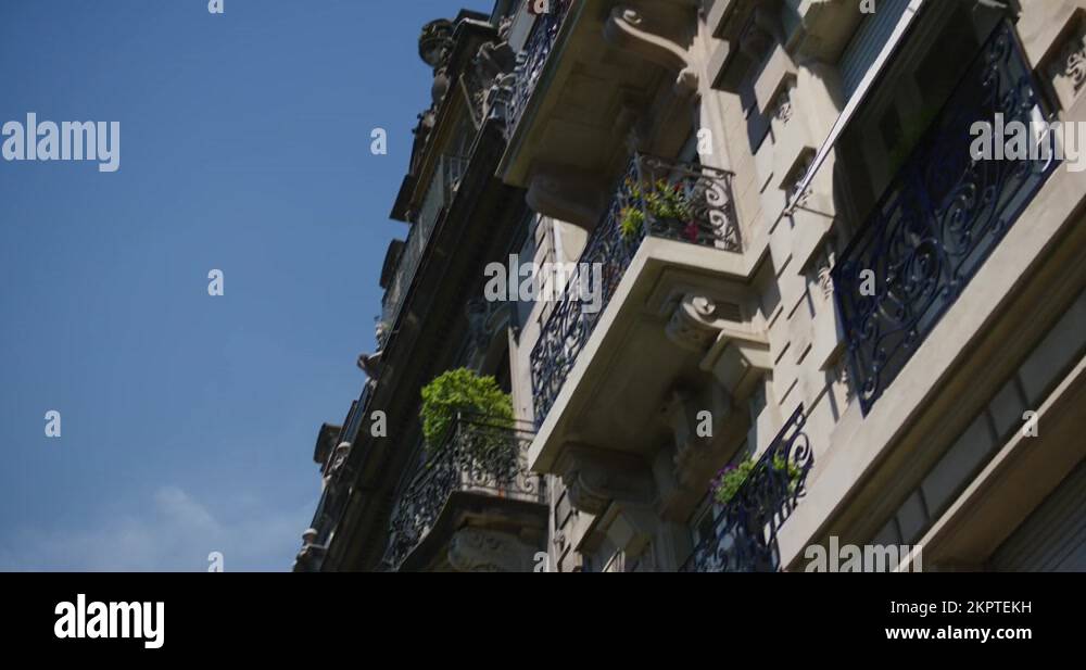 Luxury high rise Stock Videos & Footage - HD and 4K Video Clips - Alamy