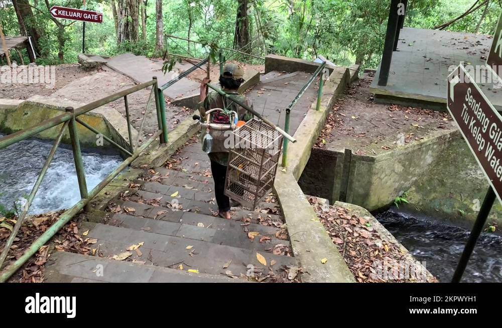 Steps across bridge Stock Videos & Footage - HD and 4K Video Clips - Alamy