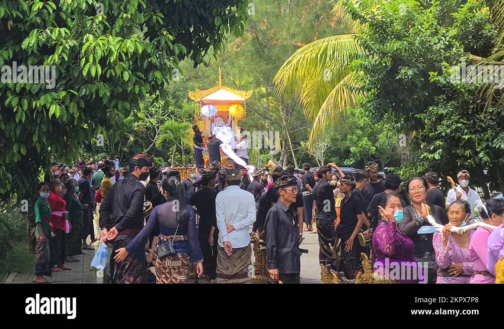 Bali hindu ritual Stock Videos & Footage - HD and 4K Video Clips - Alamy