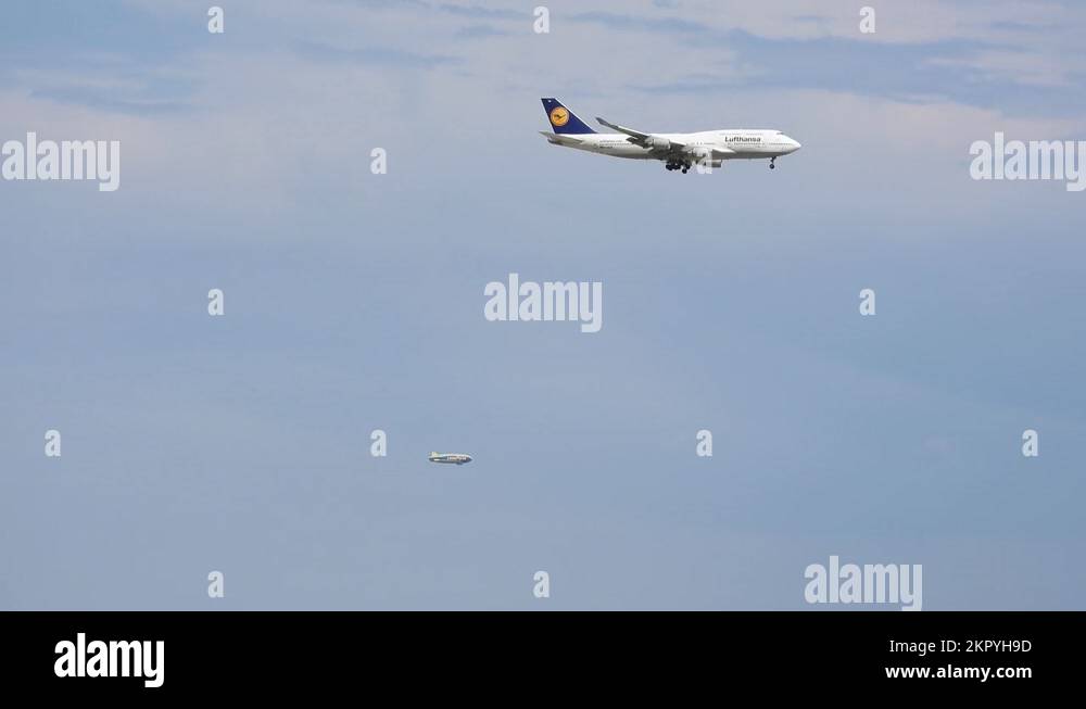 Lufthansa boeing 747 jumbo jet Stock Videos & Footage - HD and 4K Video ...