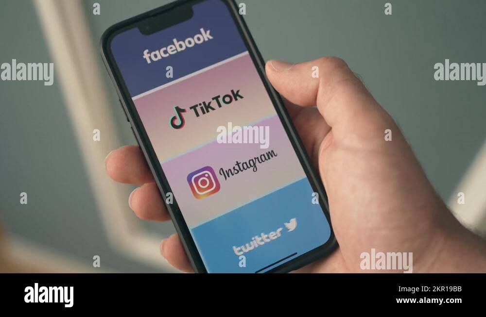 Twitter facebook instagram logos Stock Videos & Footage - HD and 4K