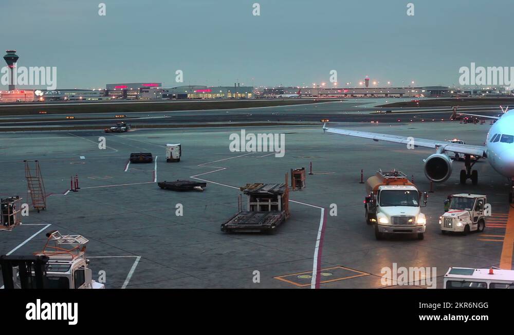 Airport Stock Videos & Footage - HD and 4K Video Clips - Alamy