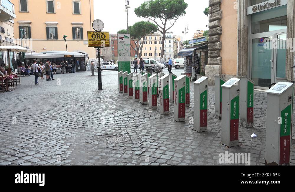 Roma roman rome Stock Videos & Footage - HD and 4K Video Clips - Alamy