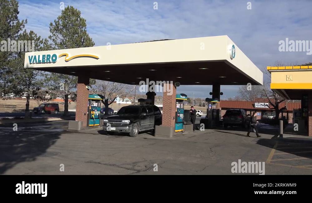 Valero gas station Stock Videos & Footage HD and 4K Video Clips Alamy
