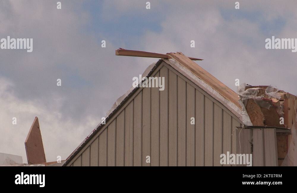 Ef 2 tornado damage Stock Videos & Footage - HD and 4K Video Clips - Alamy
