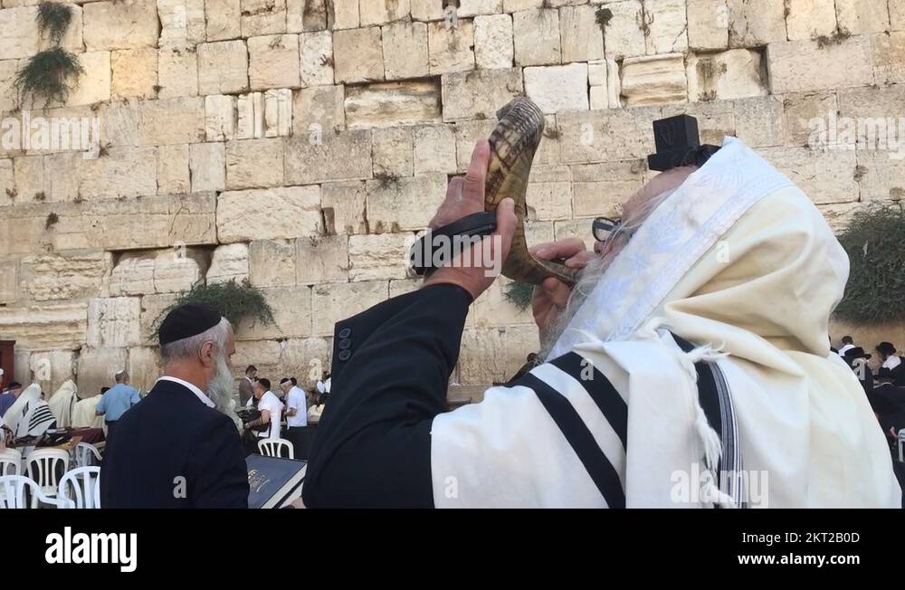 Blowing the shofar Stock Videos & Footage HD and 4K Video Clips Alamy