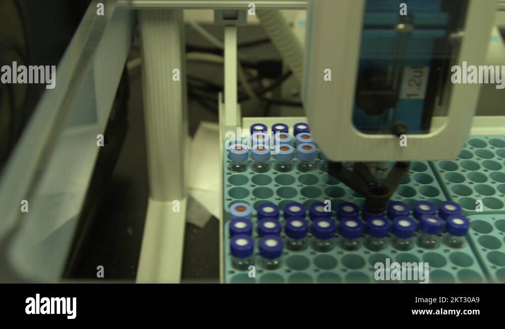 Cdc lab Stock Videos & Footage HD and 4K Video Clips Alamy