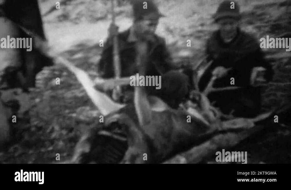 1939 Hunting couple pose with field dressed gutted whitetail deer