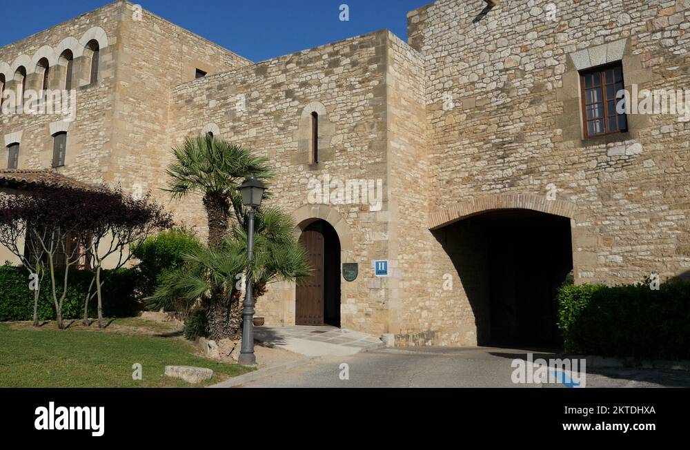 Entry into spain Stock Videos & Footage HD and 4K Video Clips Alamy