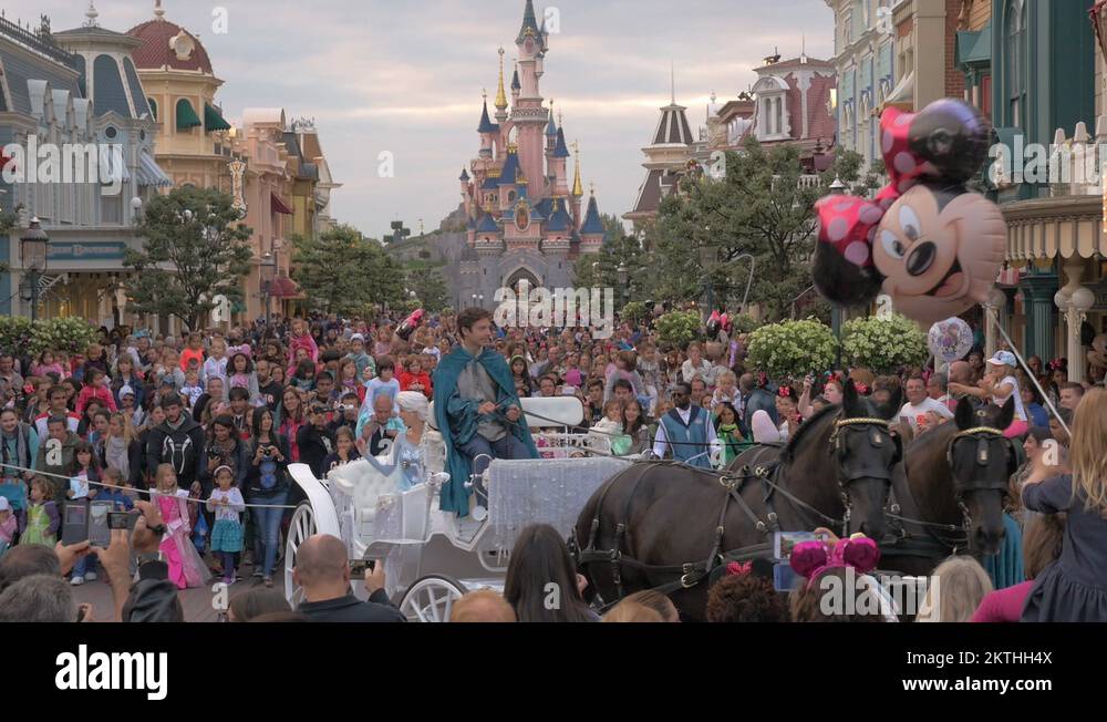 Disneyland paris visitors france Stock Videos & Footage HD and 4K Video Clips Alamy