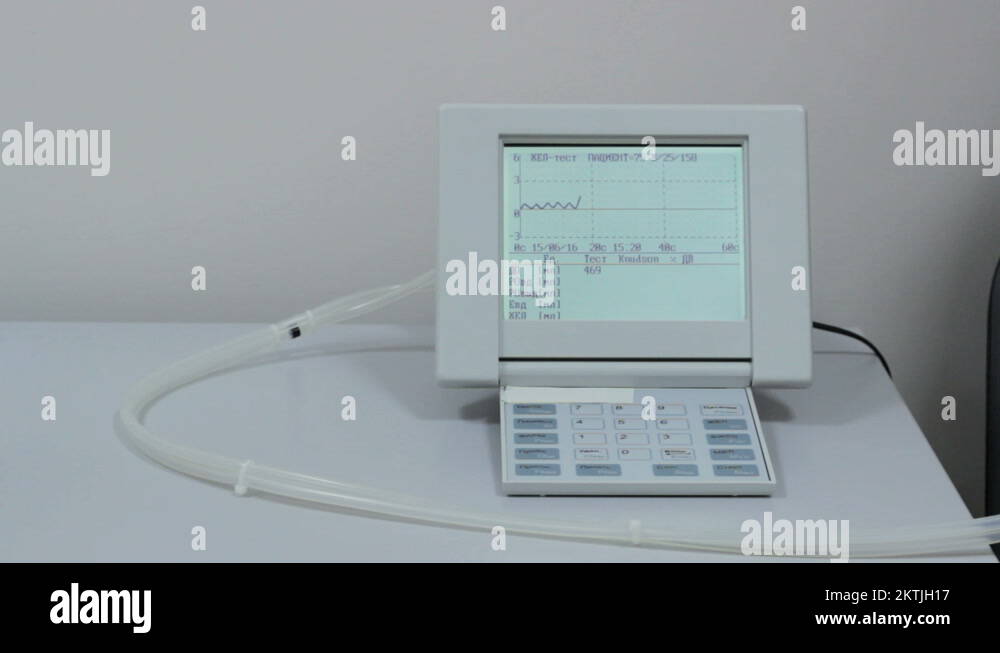 Graph spirometer lung capacity testing machine Stock Video Footage Alamy