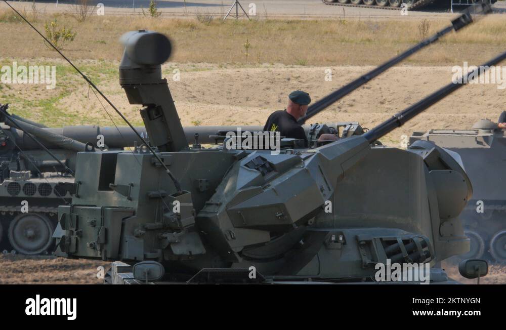 Cheetah tank Stock Videos & Footage - HD and 4K Video Clips - Alamy