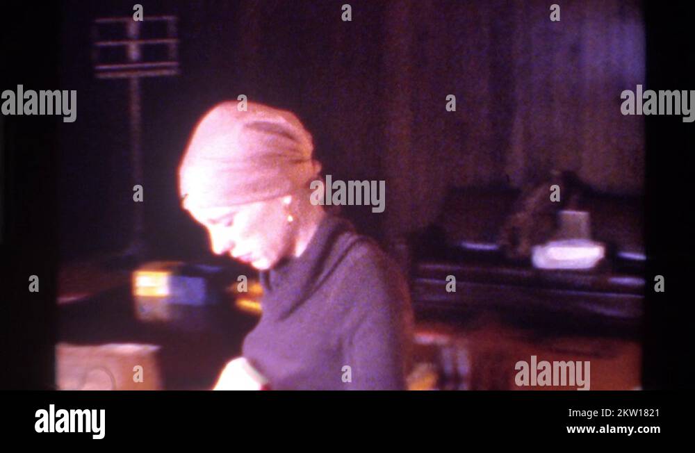 Carrybag Stock Videos & Footage HD and 4K Video Clips Alamy