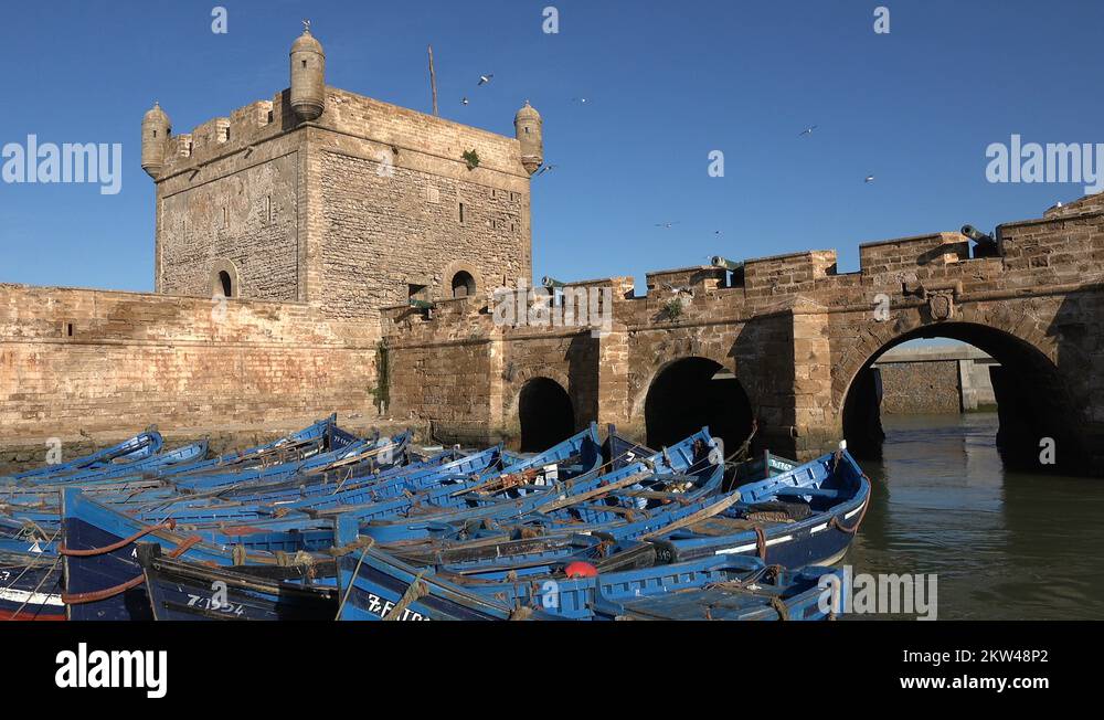 City wall ramparts Stock Videos Footage HD and 4K Video Clips Alamy