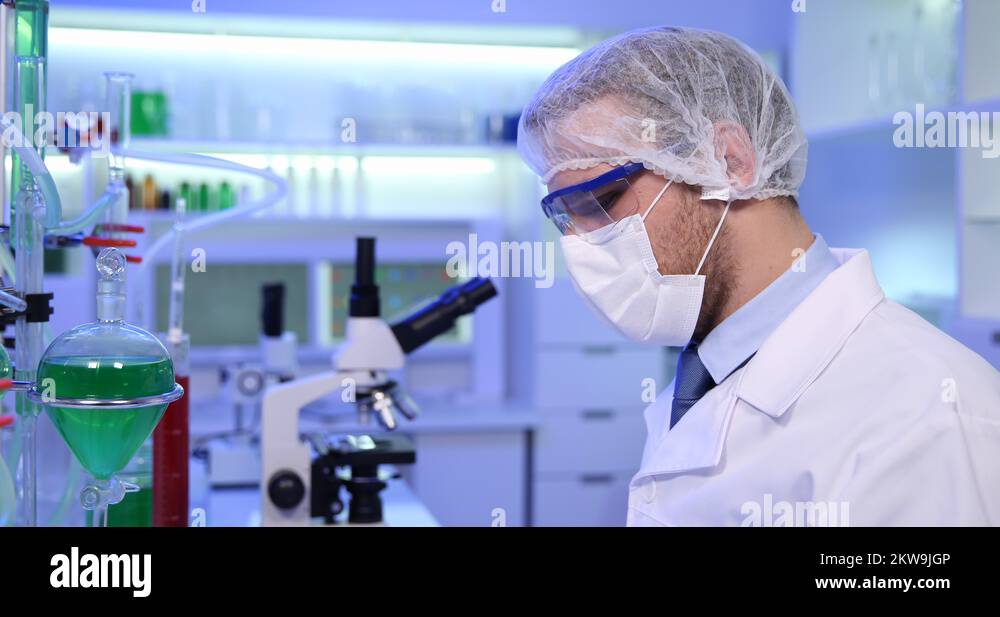 Lab erlenmeyer flask beaker Stock Videos & Footage HD and 4K Video