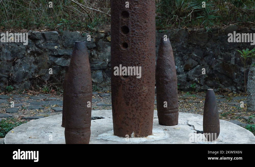 Exploding shells Stock Videos & Footage HD and 4K Video Clips Alamy