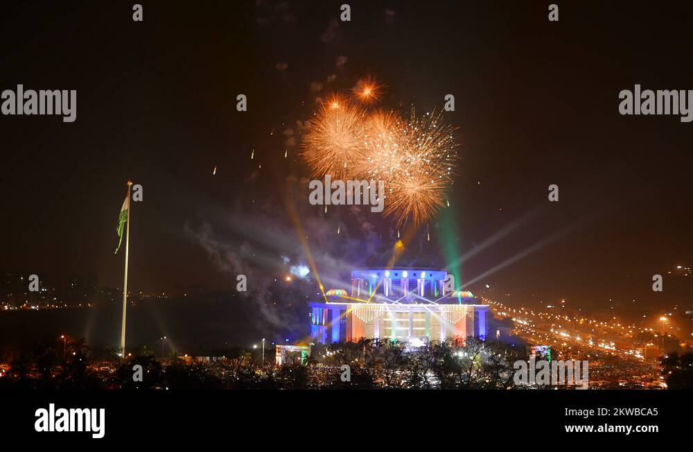 Fireworks for of new year at Municipal corporation of New Mumbai Stock Video Footage