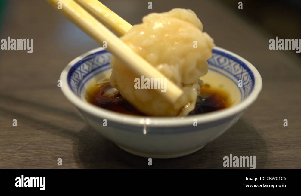 Prawn dumpling Stock Videos & Footage - HD and 4K Video Clips - Alamy