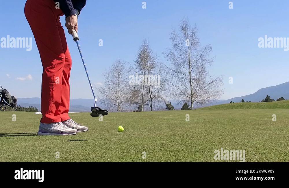 Hitting golf driver Stock Videos & Footage HD and 4K Video Clips Alamy