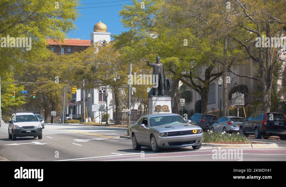 street statue Stock Videos & Footage HD and 4K Video Clips Alamy