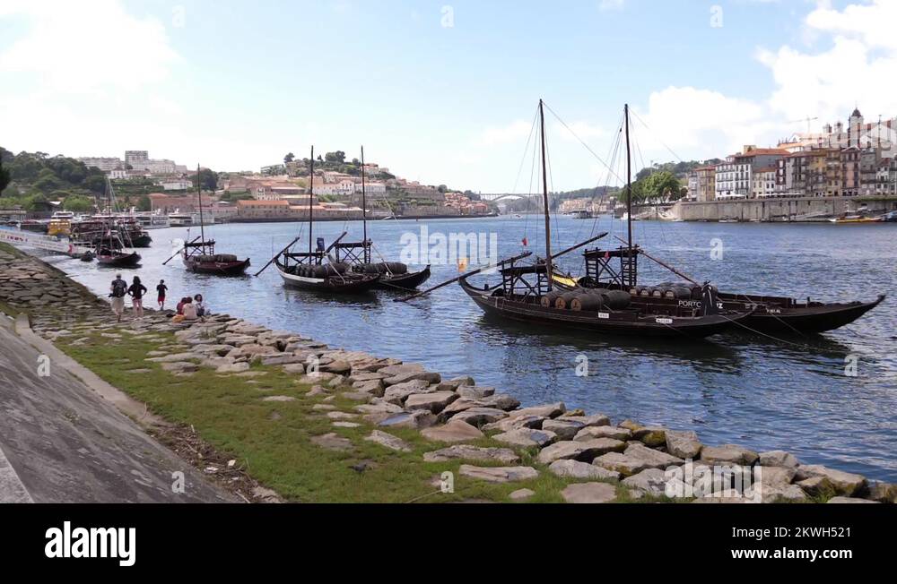 Rabelo douro Stock Videos & Footage - HD and 4K Video Clips - Alamy