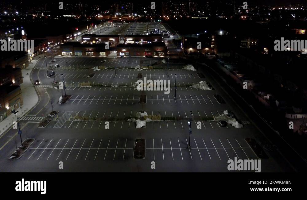 Gateway mall Stock Videos & Footage HD and 4K Video Clips Alamy