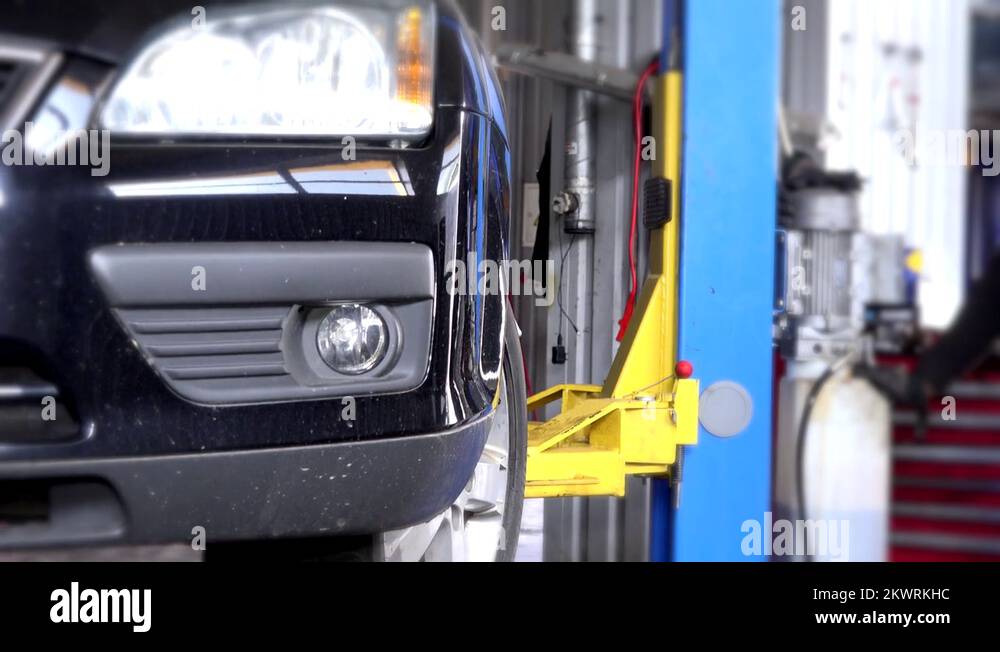 Lift for auto garage Stock Videos & Footage HD and 4K Video Clips Alamy