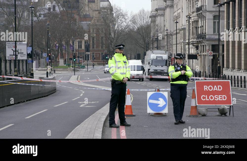London stand Stock Videos & Footage HD and 4K Video Clips Alamy