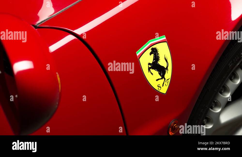 Ferrari sportscar-side view animation Stock Video Footage - Alamy