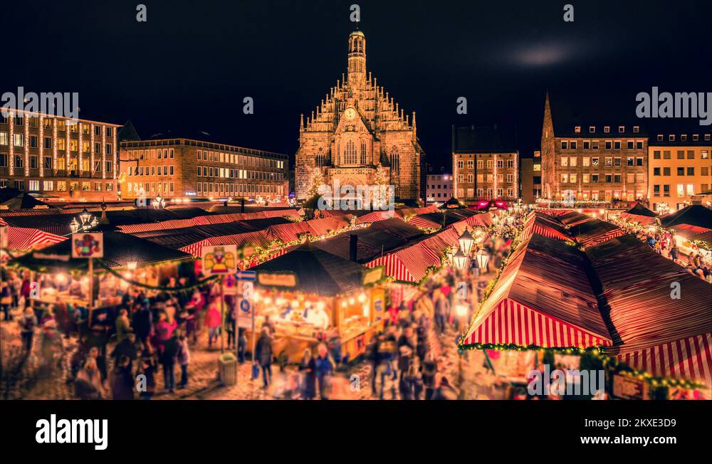 Dresden Striezelmarkt with giant Stollen cake