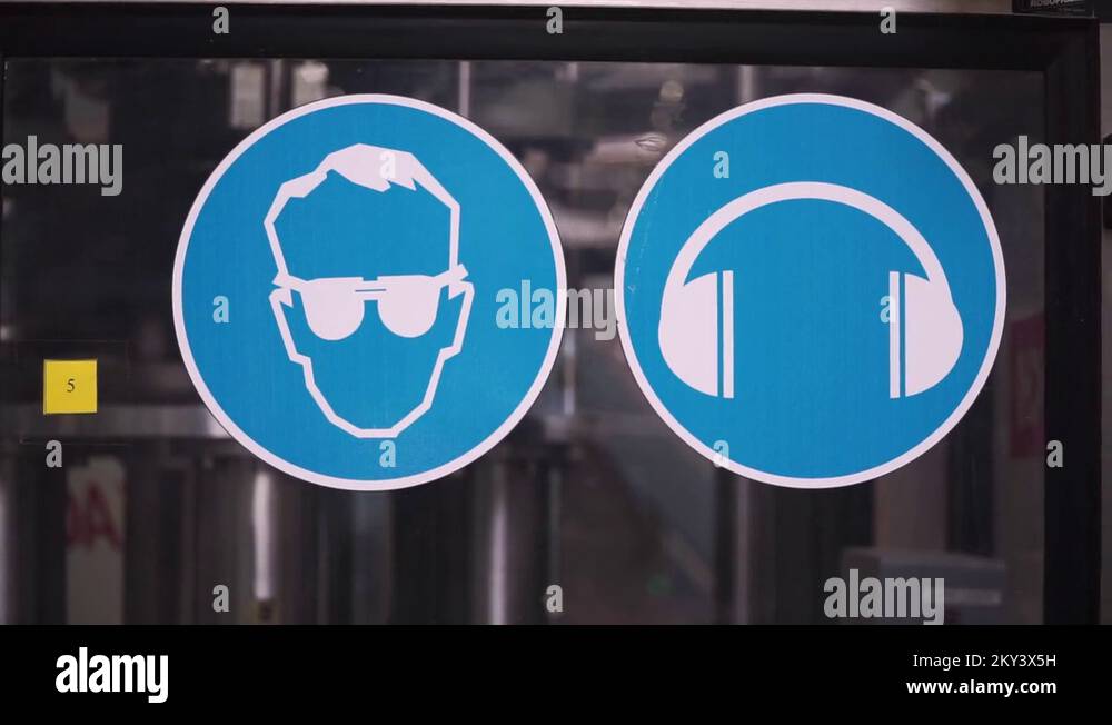 Common safety notice on wearing personal protective equipment at ...