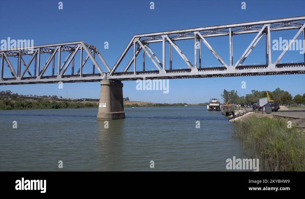Murray bridge railway bridge Stock Videos & Footage HD and 4K Video