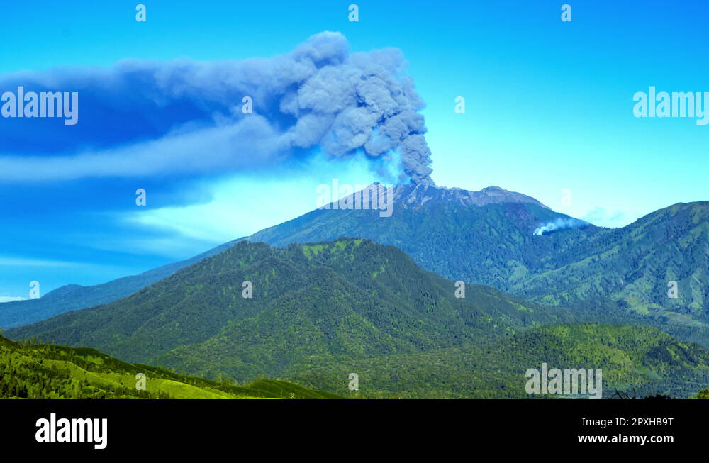 Mount Raung Volcano Krakatoa mount Stock Videos & Footage - HD and 4K Video Clips - Alamy