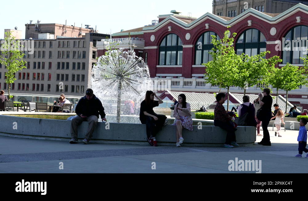 Downtown vancouver water fountain Stock Videos & Footage HD and 4K