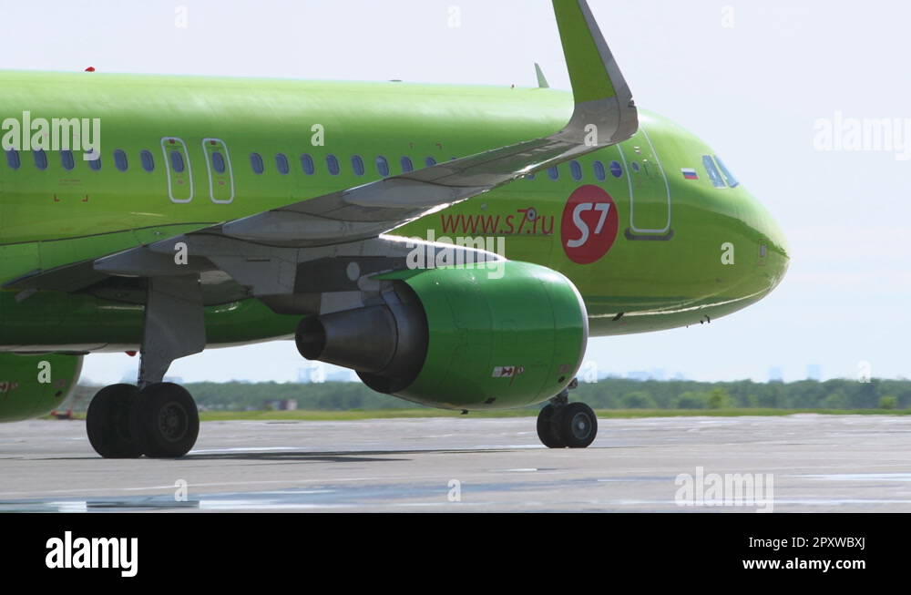 Airline pollution Stock Videos & Footage - HD and 4K Video Clips - Alamy