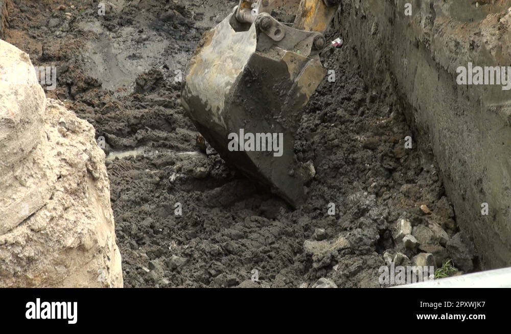 Articulated excavator bucket Stock Videos & Footage HD and 4K Video