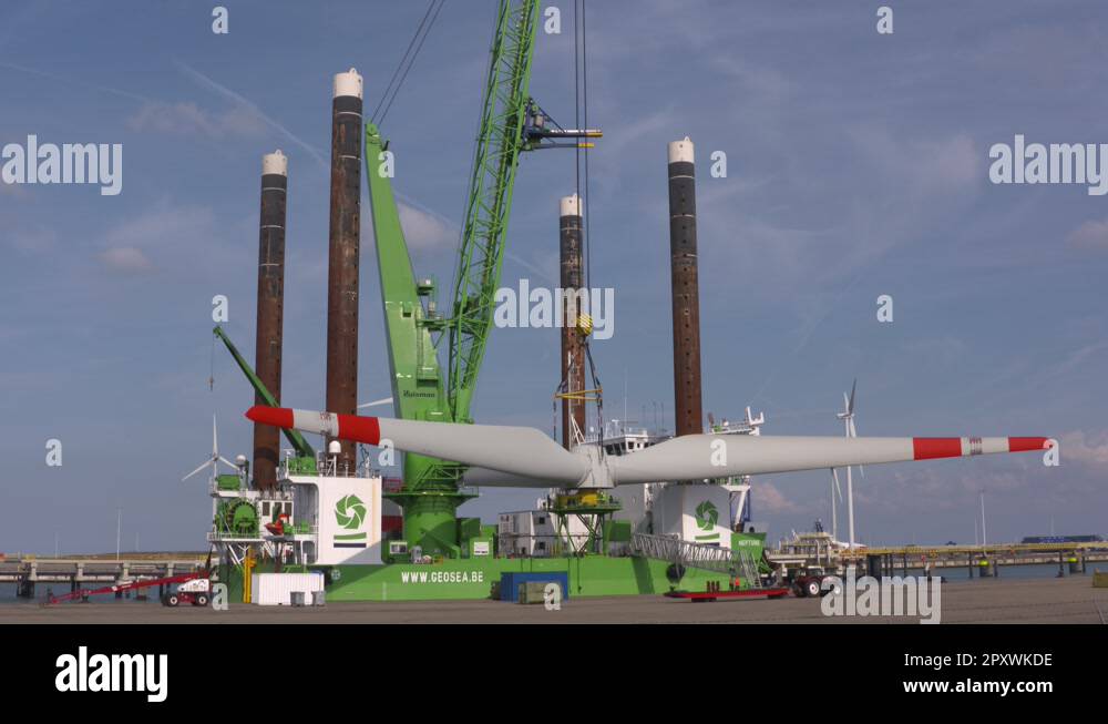 Hoist operation offshore construction vessel Neptune at Eemshaven Stock